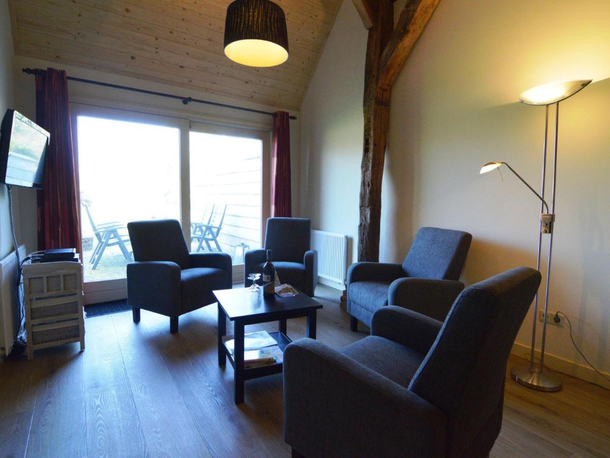 Staying In A Thatched Barn With Box Bed Beautiful View Region Achterhoek Geesteren  外观 照片